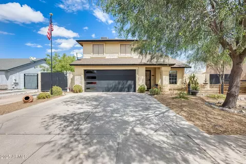 8958 W Stella Ave, Glendale, AZ 85305