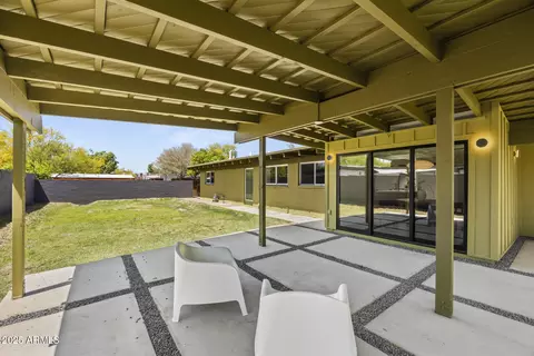 Exterior - 5815 N 10th Pl, Phoenix, AZ 85014 photo 13 of 14