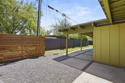 Exterior - 5815 N 10th Pl, Phoenix, AZ 85014 photo 8 of 14