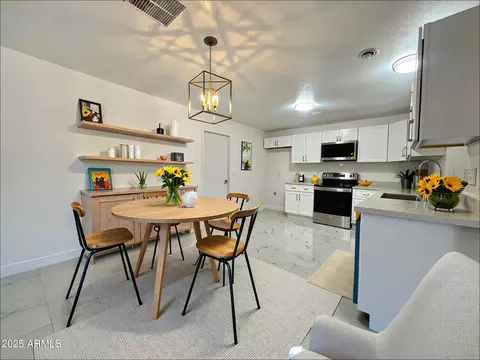 Dining - 344 E Jacaranda St, Mesa, AZ 85201 photo 2 of 2