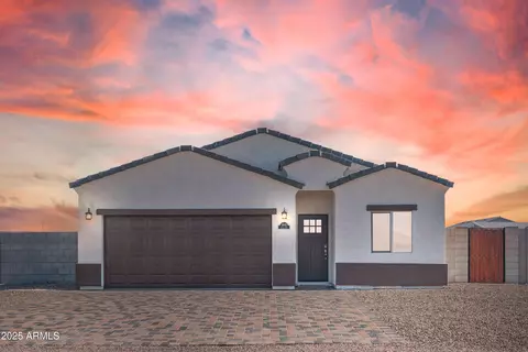 8467 W Magnum Dr, Arizona City, AZ 85123