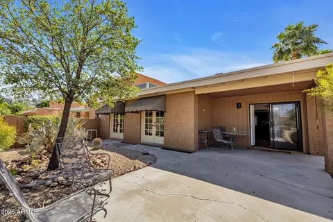 Exterior - 1023 E Sahuaro Dr, Phoenix, AZ 85020 photo 12 of 23