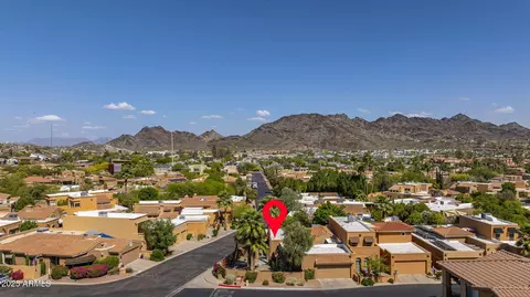 View/Area - 1023 E Sahuaro Dr, Phoenix, AZ 85020 photo 9 of 9