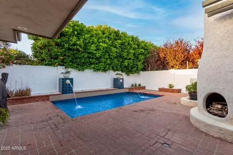 106 Echo Ln, Phoenix, AZ 85020 photo 29
