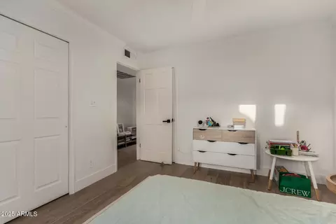 106 Echo Ln, Phoenix, AZ 85020 photo 16