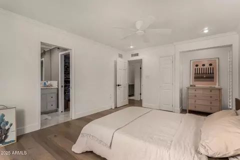 106 Echo Ln, Phoenix, AZ 85020 photo 12