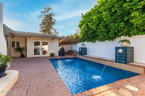 106 Echo Ln, Phoenix, AZ 85020 photo 28