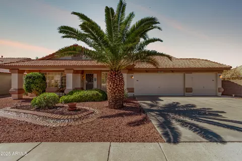 10937 N Ventana Dr W, Sun City, AZ 85373