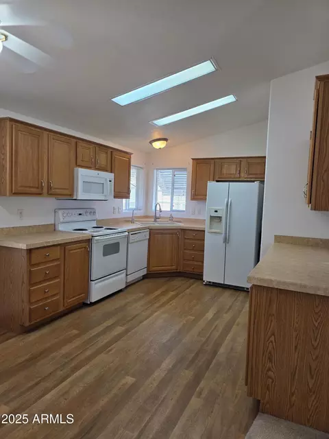 2233 E Behrend Dr #211, Phoenix, AZ 85024 photo 11
