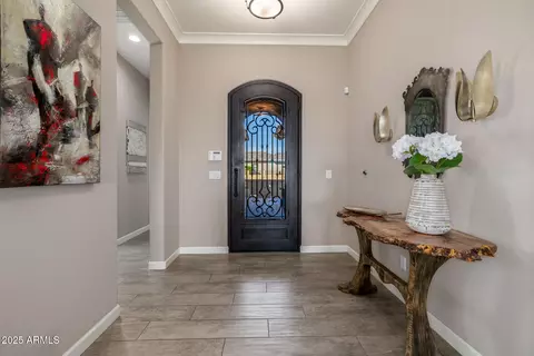 9059 E Leonora St, Mesa, AZ 85207 photo 3