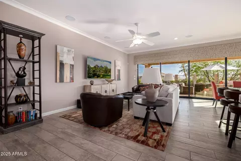 9059 E Leonora St, Mesa, AZ 85207 photo 10