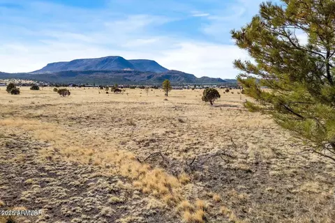 21 N County Road N2002 -- #26, Nutrioso, AZ 85932