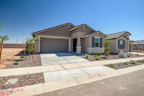 921 W Finch Dr, Queen Creek, AZ 85142