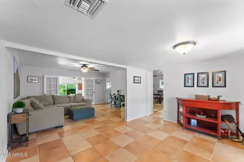 2902 E Corrine Dr, Phoenix, AZ 85032 photo 4