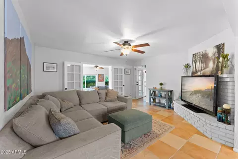 2902 E Corrine Dr, Phoenix, AZ 85032 photo 5
