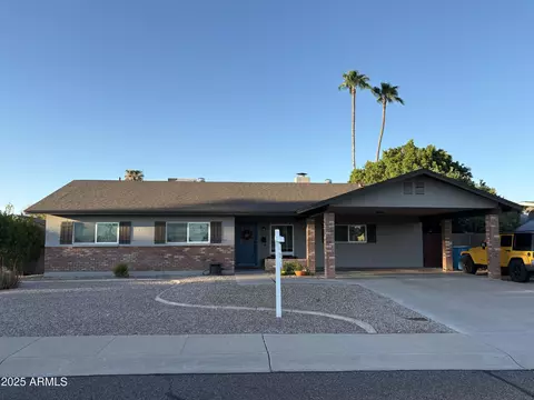 2902 E Corrine Dr, Phoenix, AZ 85032