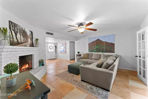 2902 E Corrine Dr, Phoenix, AZ 85032 photo 7