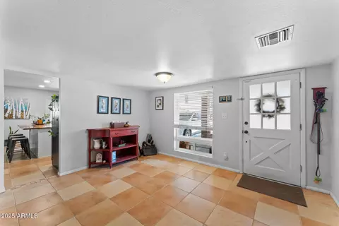 2902 E Corrine Dr, Phoenix, AZ 85032 photo 3