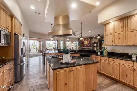 Kitchen - 1505 W Cloud Rd, Phoenix, AZ 85086 photo 1 of 1