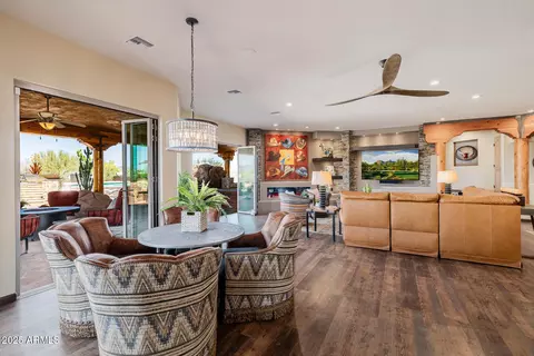 Living - 1505 W Cloud Rd, Phoenix, AZ 85086 photo 3 of 3