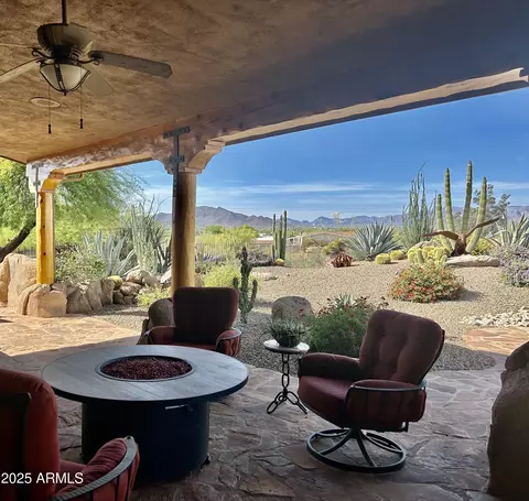 Exterior - 1505 W Cloud Rd, Phoenix, AZ 85086 photo 13 of 16
