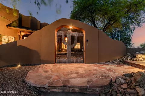 Exterior - 1505 W Cloud Rd, Phoenix, AZ 85086 photo 2 of 16