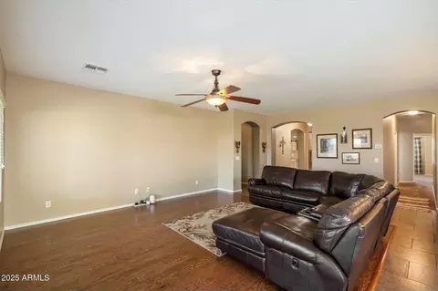 3003 E Ironside Ln, Gilbert, AZ 85298 photo 11