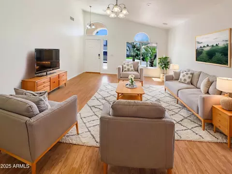 4626 E Villa Rita Dr, Phoenix, AZ 85032 photo 2