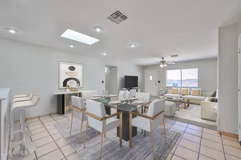 735 E Desert Ln, Phoenix, AZ 85042 photo 3