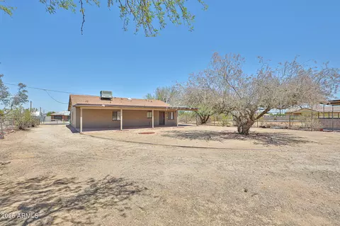 735 E Desert Ln, Phoenix, AZ 85042 photo 31
