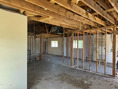 Entry Way - 3948 E Monterosa St, Phoenix, AZ 85018 photo 3 of 3