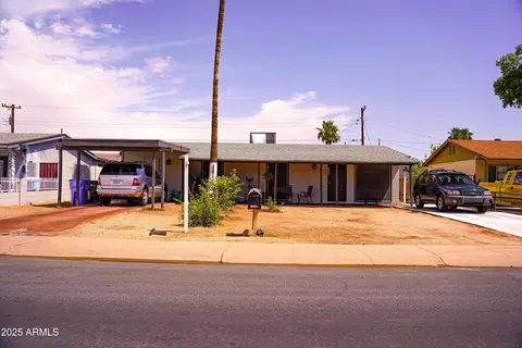 2302 E Sheraton Ln, Phoenix, AZ 85040