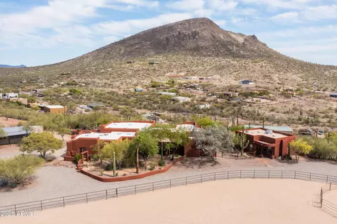 43011 N 18th St, New River, AZ 85087