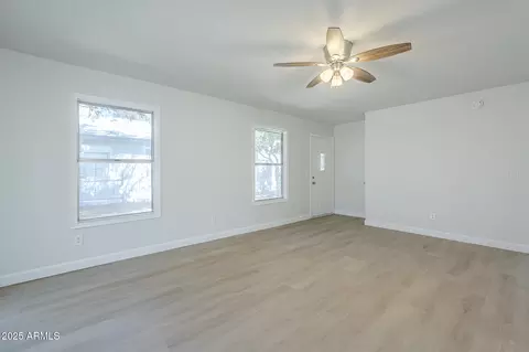 1450 E Topeka Dr, Phoenix, AZ 85024 photo 2