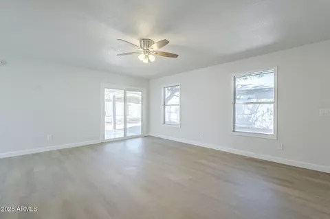 1450 E Topeka Dr, Phoenix, AZ 85024 photo 3