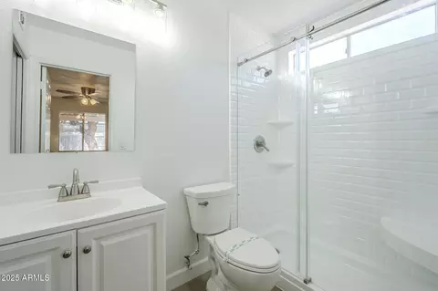 1450 E Topeka Dr, Phoenix, AZ 85024 photo 12