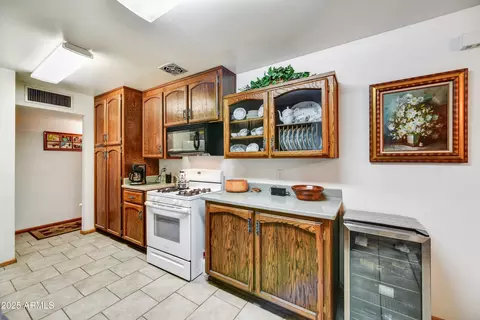 1941 E Hazelwood St, Phoenix, AZ 85016 photo 9