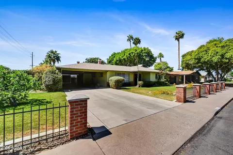 1941 E Hazelwood St, Phoenix, AZ 85016 photo 4