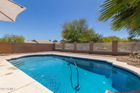 Exterior - 1617 W Pecan Rd, Phoenix, AZ 85041 photo 5 of 6