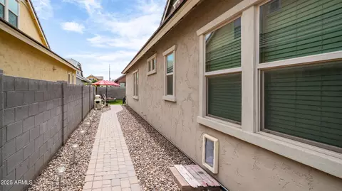 Exterior - 4323 E Wheaton St, Gilbert, AZ 85295 photo 6 of 6