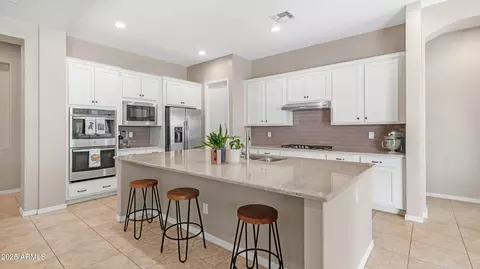 Kitchen - 4323 E Wheaton St, Gilbert, AZ 85295 photo 5 of 5