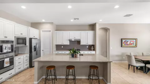 Kitchen - 4323 E Wheaton St, Gilbert, AZ 85295 photo 4 of 5