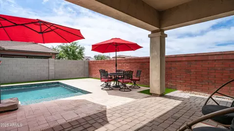 Exterior - 4323 E Wheaton St, Gilbert, AZ 85295 photo 2 of 6