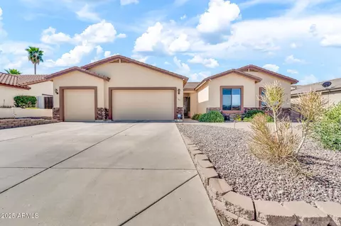 747 E Meadow Ln, Phoenix, AZ 85022