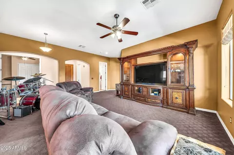 747 E Meadow Ln, Phoenix, AZ 85022 photo 13