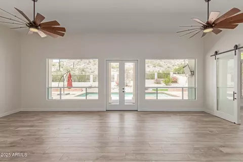 2552 E Silverwood Dr, Phoenix, AZ 85048 photo 2
