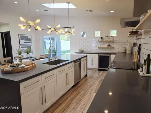 Kitchen - 4205 N 19th Pl, Phoenix, AZ 85016 photo 6 of 6
