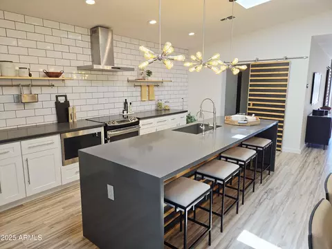 Kitchen - 4205 N 19th Pl, Phoenix, AZ 85016 photo 4 of 6