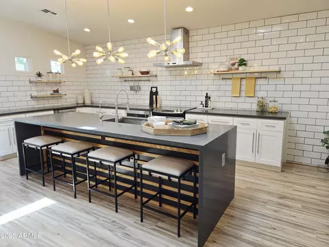 Kitchen - 4205 N 19th Pl, Phoenix, AZ 85016 photo 5 of 6