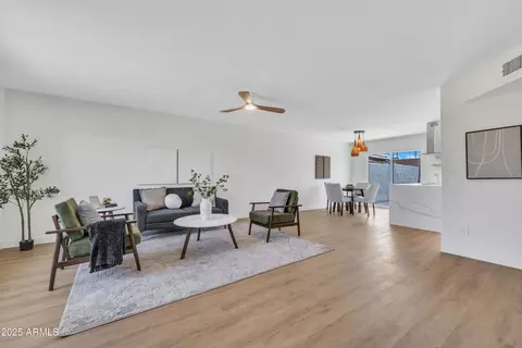 Living - 5008 W New World Dr, Glendale, AZ 85302 photo 1 of 2